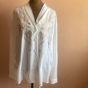 JOANNA Elegant White Blouse with Floral Design